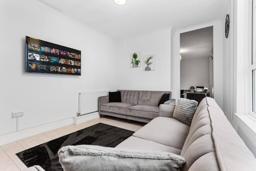 Holiday Home Near Kings Cross Sleep 12 Sp7 لندن المظهر الخارجي الصورة