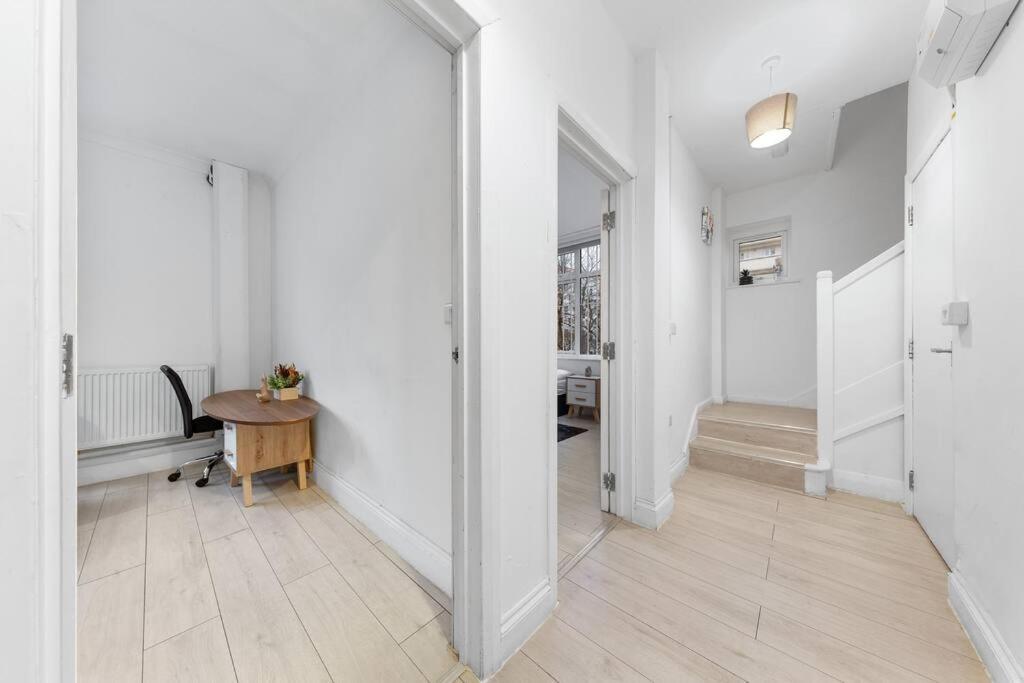 Holiday Home Near Kings Cross Sleep 12 Sp7 لندن المظهر الخارجي الصورة