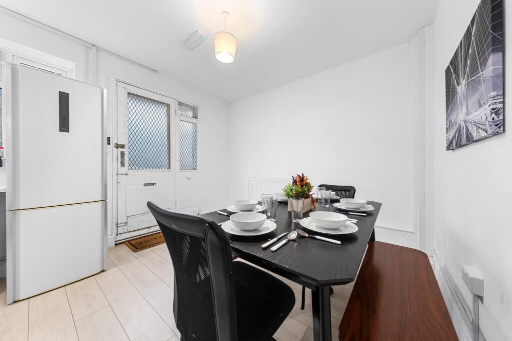 Holiday Home Near Kings Cross Sleep 12 Sp7 لندن المظهر الخارجي الصورة