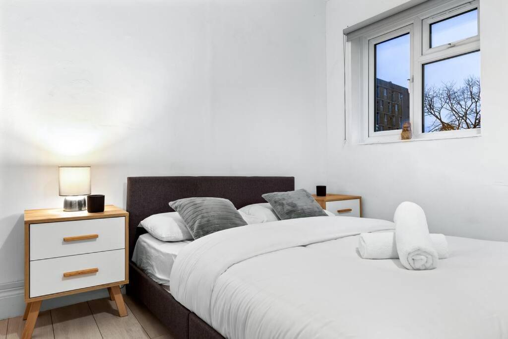 Holiday Home Near Kings Cross Sleep 12 Sp7 لندن المظهر الخارجي الصورة