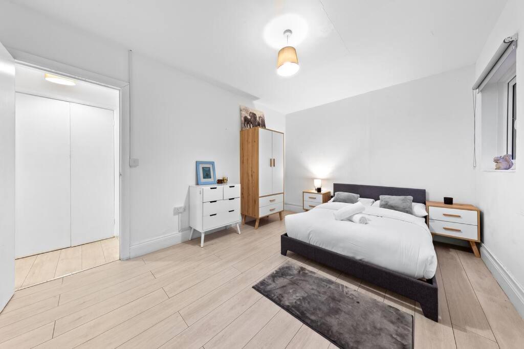 Holiday Home Near Kings Cross Sleep 12 Sp7 لندن المظهر الخارجي الصورة
